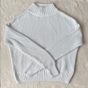 Cream/white H&M sweater
